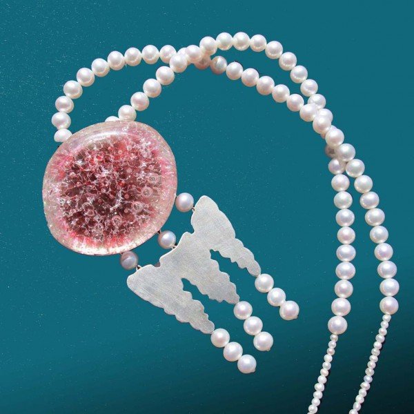 Vero_meduza_rozsaszin_igazgyongy